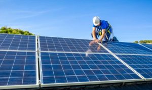 Installation et mise en production des panneaux solaires photovoltaïques à Clohars-Carnoet